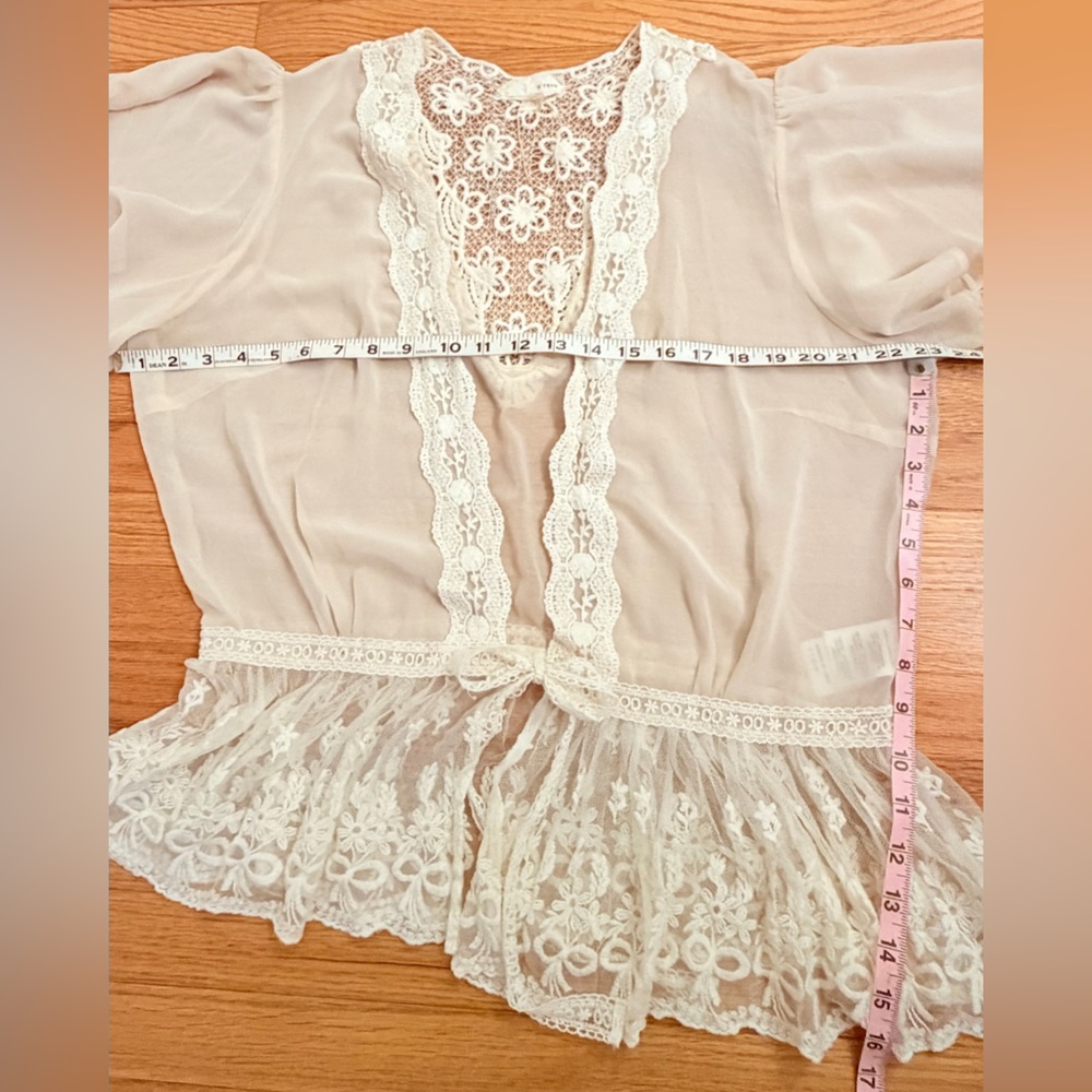 A'Reve Cream Lace Detail Bohemian Peasant Blouse - Picture 10 of 12